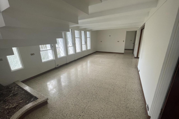 Alquiler de casa en Sabana Norte, uso comercial.-7