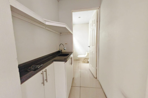 Alquiler de casa uso comercial a 200 metros del Parque La Sabana.