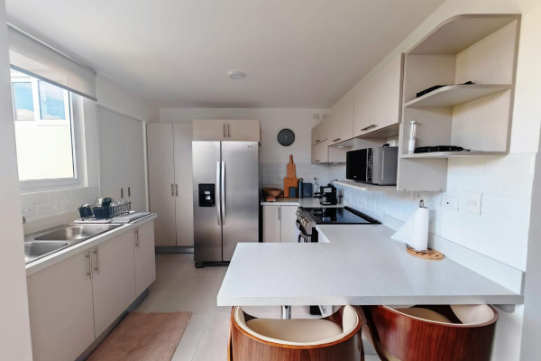 Alquiler de casa amoblada en San Pablo de Heredia. Condominio Cafeto.