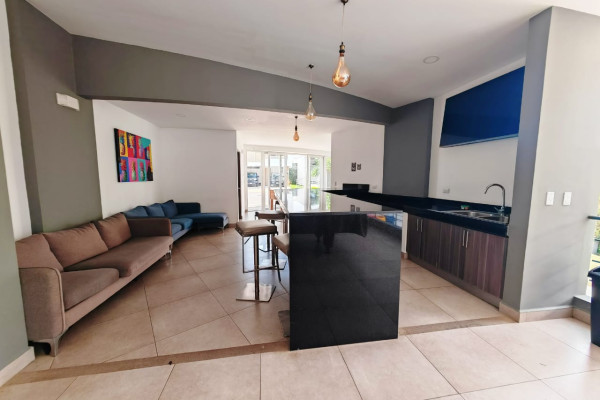 Alquiler de Casa en Lagunilla de Heredia.