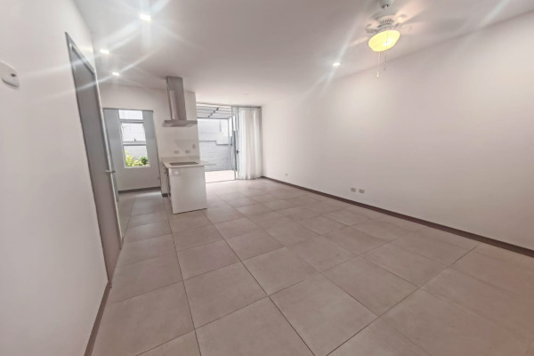 Alquiler de apartamento en Santa Ana.