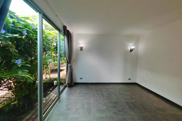 Alquiler de apartamento en Santa Ana.
