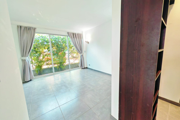 Alquiler de apartamento en Santa Ana.