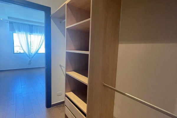 Se alquila apartamento en Santa Ana