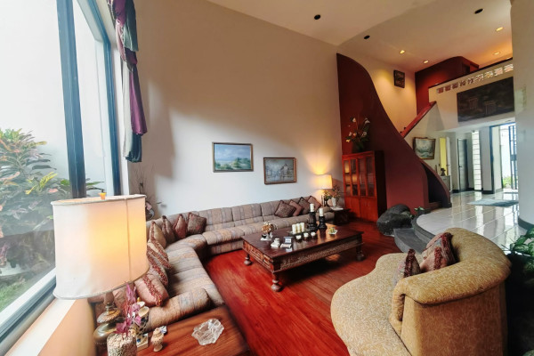 Se vende casa independiente en Rohrmoser.-14