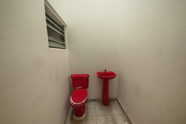 Alquiler de casa en Sabana Norte. Ideal Para oficinas