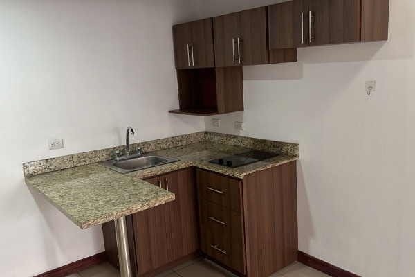 Alquiler de apartamento en Sabana Sur.