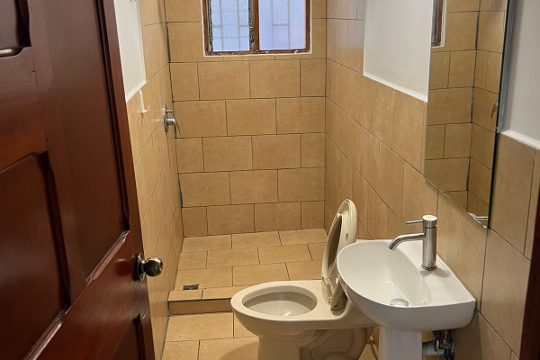 Alquiler de apartamento en Sabana Sur.
