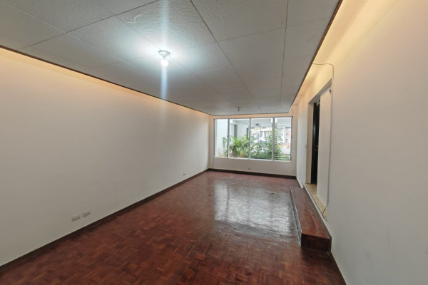 Alquiler de casa en Sabana Norte. Ideal Para oficinas