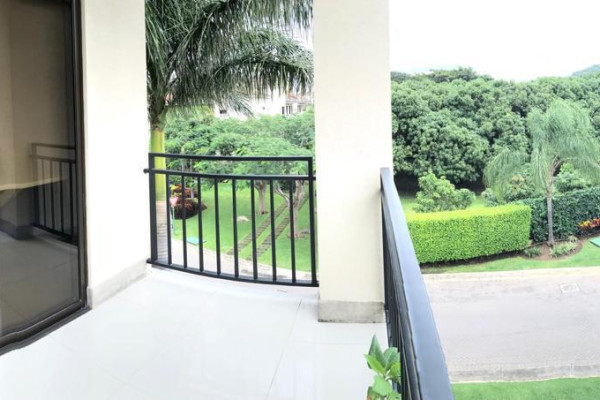 Alquiler de apartamento grande en Santa Ana, Montesol. Full amoblado.-12