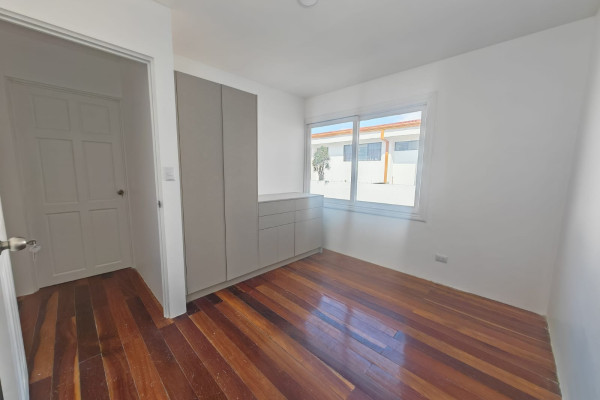 Alquiler de apartamento en La Uruca.