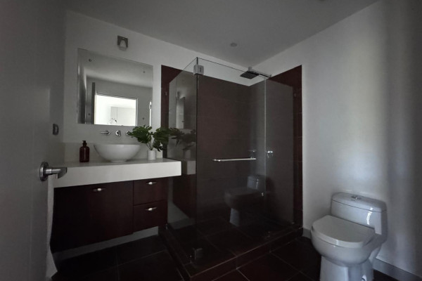 Alquiler de apartamentos en Escazú. Cerca de Multiplaza.