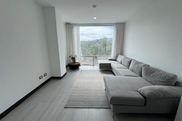 Alquiler de apartamentos en Escazú. Cerca de Multiplaza.