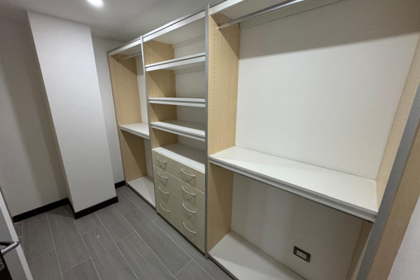 Alquiler de apartamentos en Escazú. Cerca de Multiplaza.