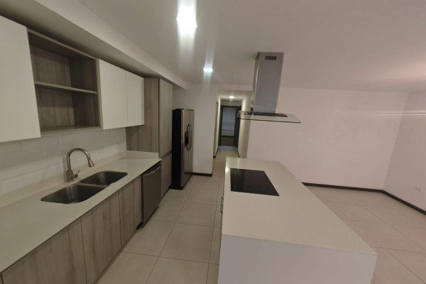Alquiler de apartamento en Escazú.