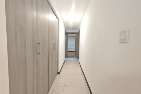 Alquiler de apartamento en Escazú.