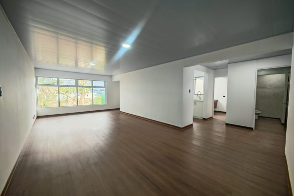 Alquiler de apartamento en La Sabana.