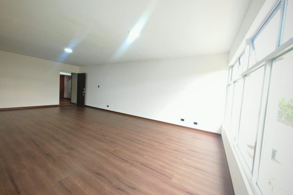 Alquiler de apartamento en La Sabana.