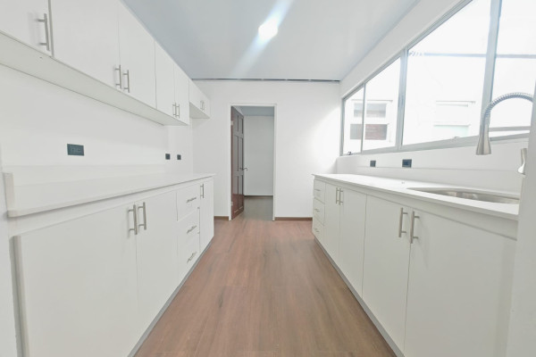 Alquiler de apartamento en La Sabana.