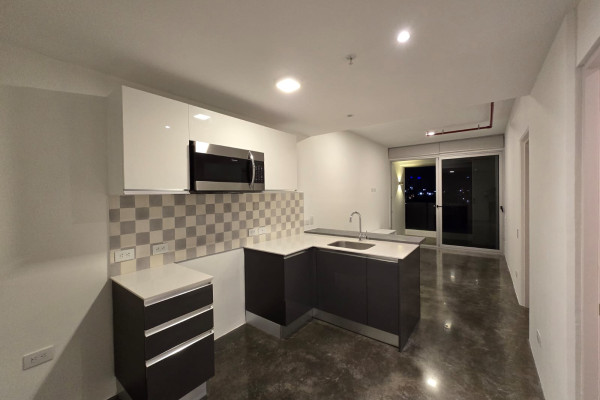 Alquiler de apartamento en Sabana Norte.