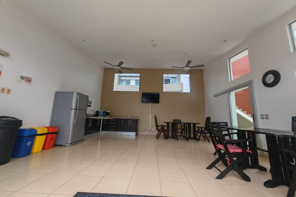 Alquiler de apartamento en Escazú. Full amoblado.