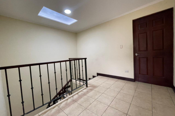 Alquiler de casa en Santa Ana.