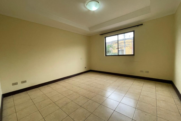Alquiler de casa en Santa Ana.