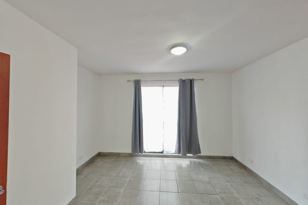 Se alquila apartamento en La Uruca.-15