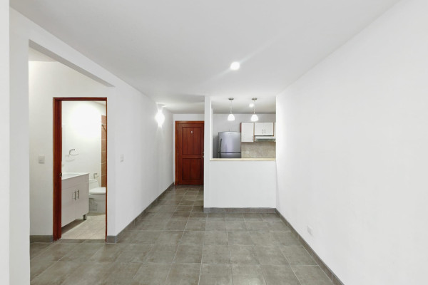 Se alquila apartamento en La Uruca.-9