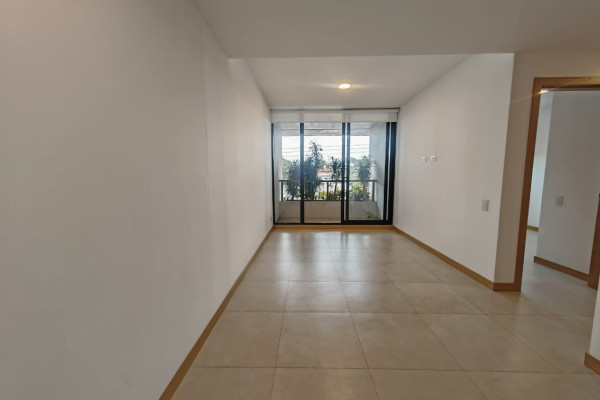 Alquiler de apartamento en Escalante.