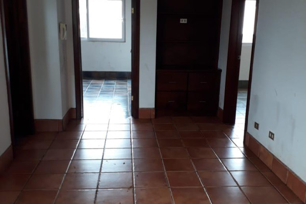 Se alquila casa en Escazú, Guachipelín.-12