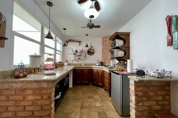 Venta de Casa en Santa Ana. Pozos.