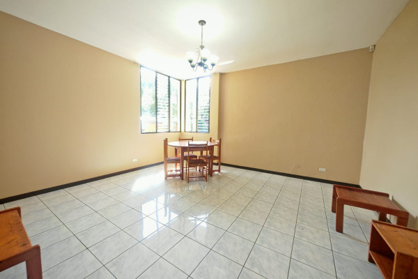 Alquiler de apartamento en Escazú.