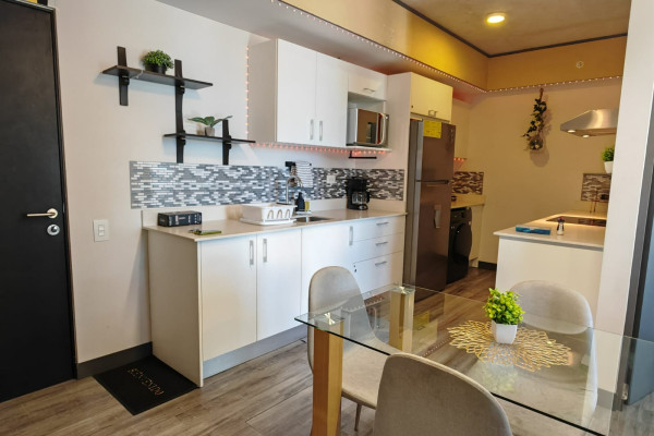 Apartamento Amoblado en Alquiler – Sabana.