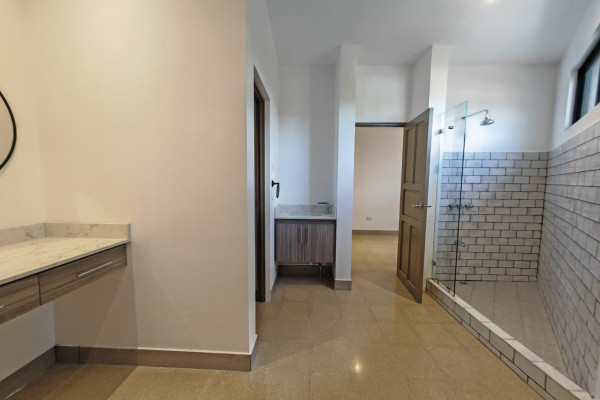 SE ALQUILA APARTAMENTO A ESTRENAR EN ESCAZÚ – Bello Horizonte.