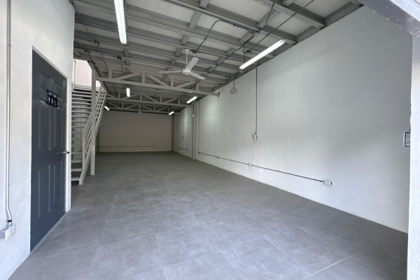 Se alquila Ofi-Bodega Independiente en San José cerca de antigua Yanber – 240 m².