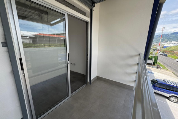 Se alquila Ofi-Bodega Independiente en San José cerca de antigua Yanber – 240 m².