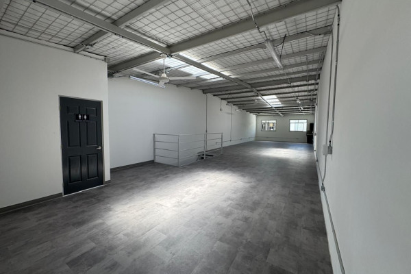 Se alquila Ofi-Bodega Independiente en San José cerca de antigua Yanber – 240 m².