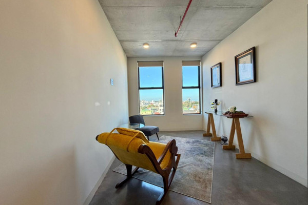 Se alquila apartamento en URBN Escalante.