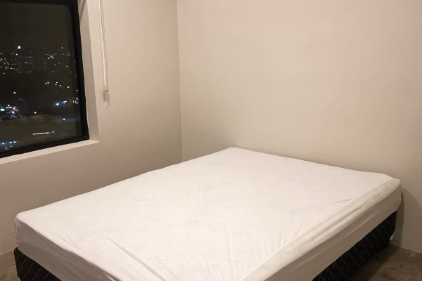 Se alquila apartamento en Escalante.
