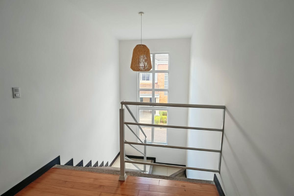 Venta de casa en Escazú. San Antonio.