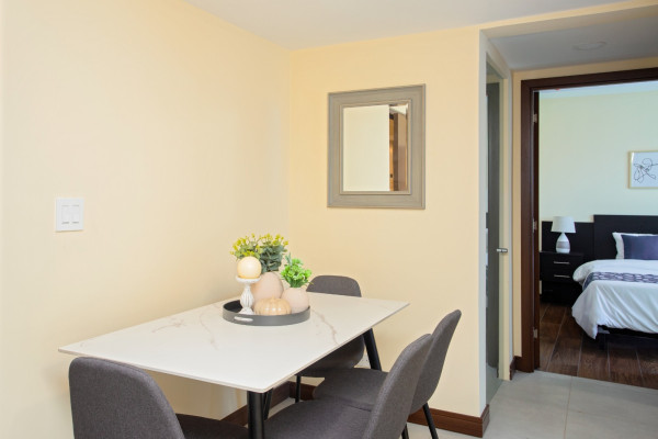 Alquiler Apartamento Amueblado en Los Yoses. Incluye servicios.