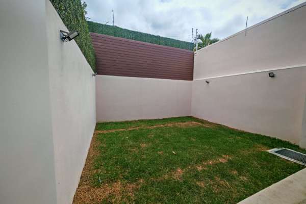 Se alquila casa independiente en Escazú, Trejos Montealegre.