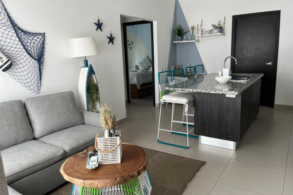 Se alquila apartamento en Jacó. Amoblado.