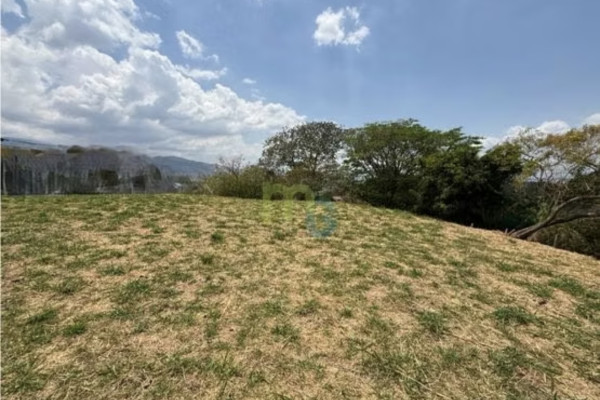 Venta de Lote en Escazù, Guachipelín. Ideal para apartamentos.