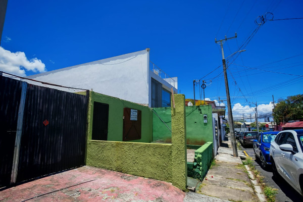 Lote en venta – Uso mixto (San Pedro).