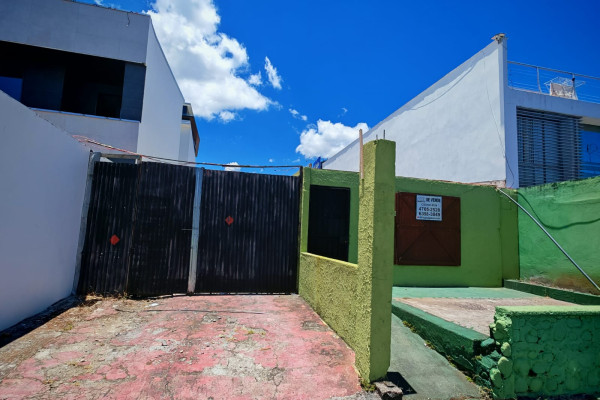 Lote en venta – Uso mixto (San Pedro).