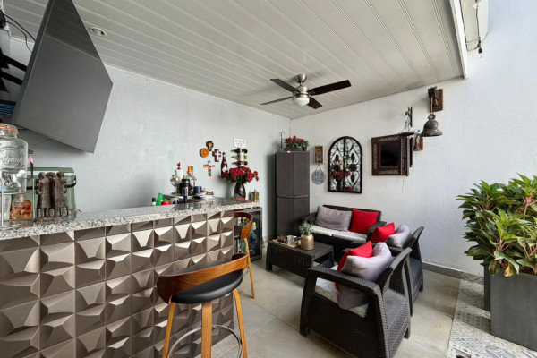 Casa en venta – Condominio Tirreno (Escazú).