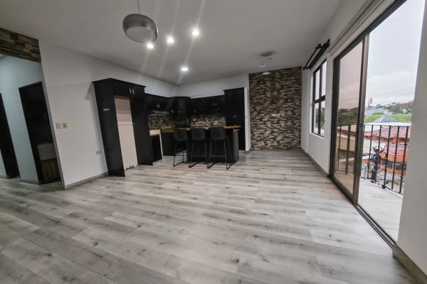 Se alquila apartamento grande en Nunciatura, Rohrmoser.-26