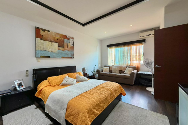 Se vende apartamento en Santa Ana.-2